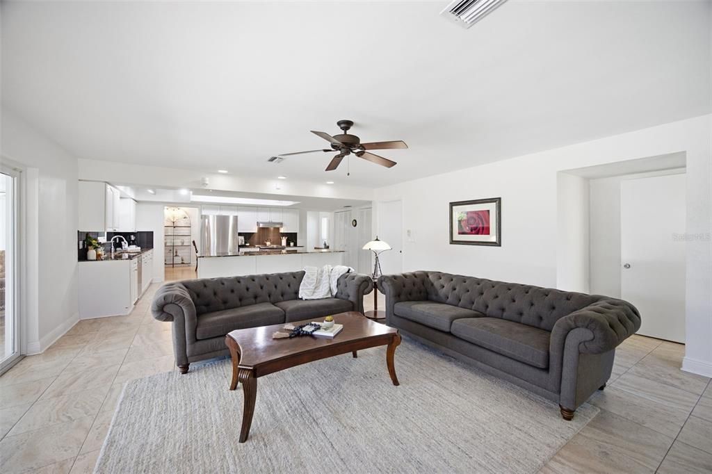 For Sale: $1,225,000 (4 beds, 3 baths, 3653 Square Feet)