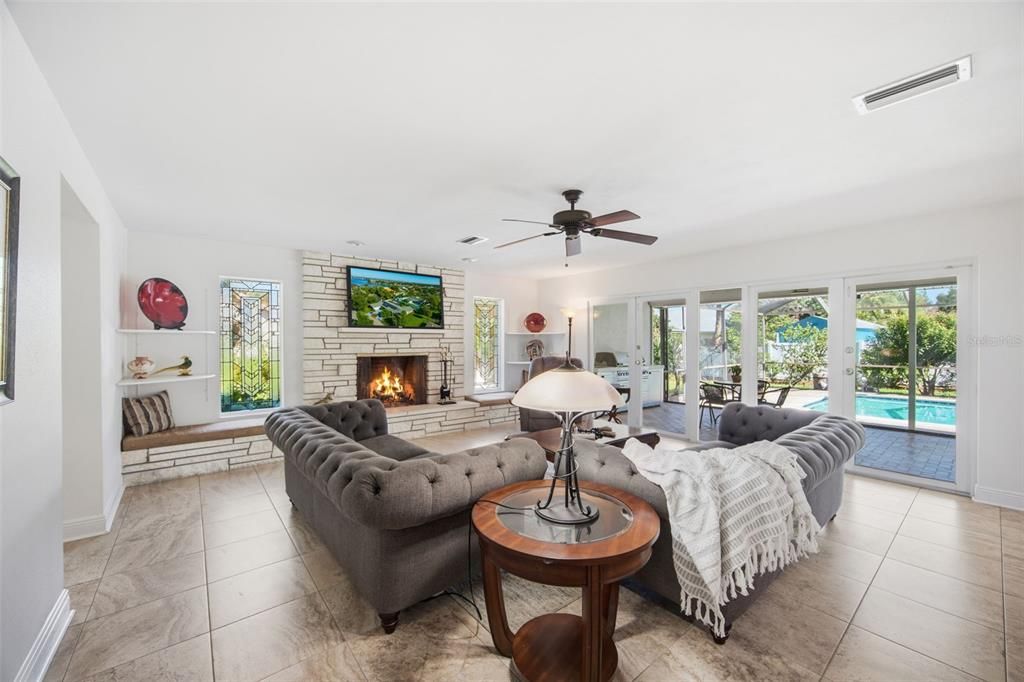 For Sale: $1,225,000 (4 beds, 3 baths, 3653 Square Feet)