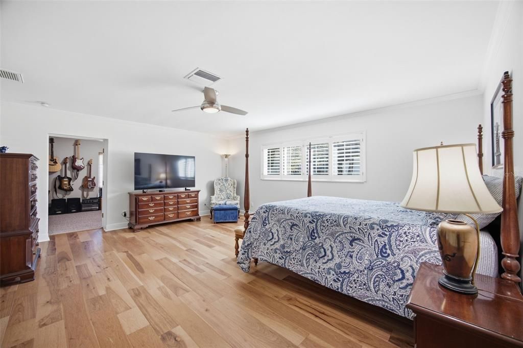 For Sale: $1,225,000 (4 beds, 3 baths, 3653 Square Feet)