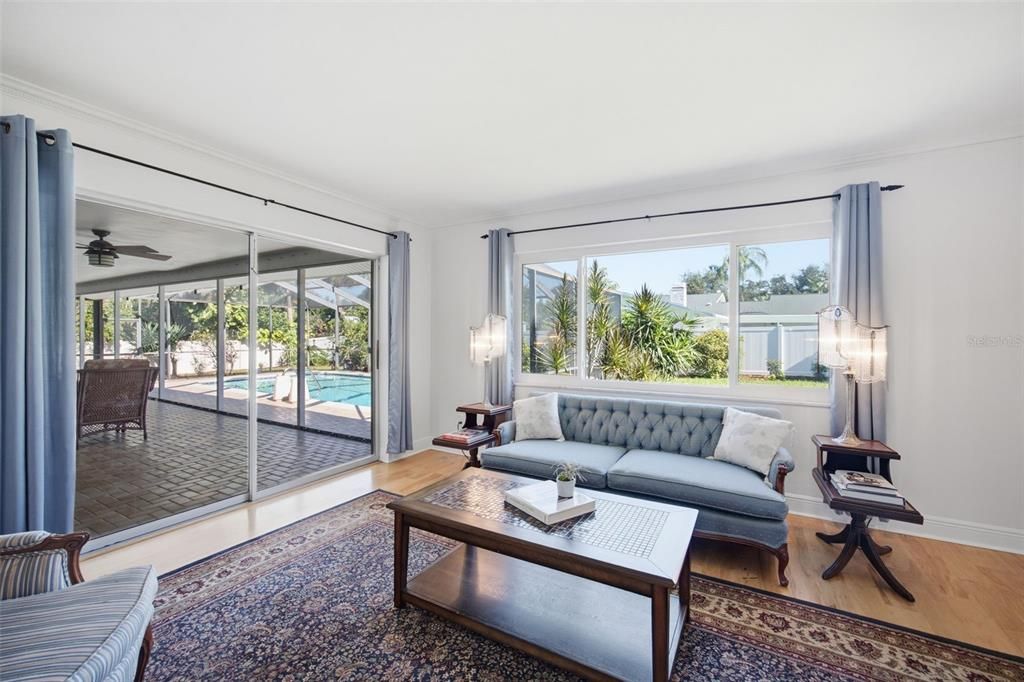 For Sale: $1,225,000 (4 beds, 3 baths, 3653 Square Feet)