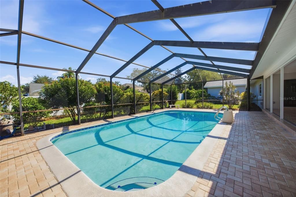For Sale: $1,225,000 (4 beds, 3 baths, 3653 Square Feet)