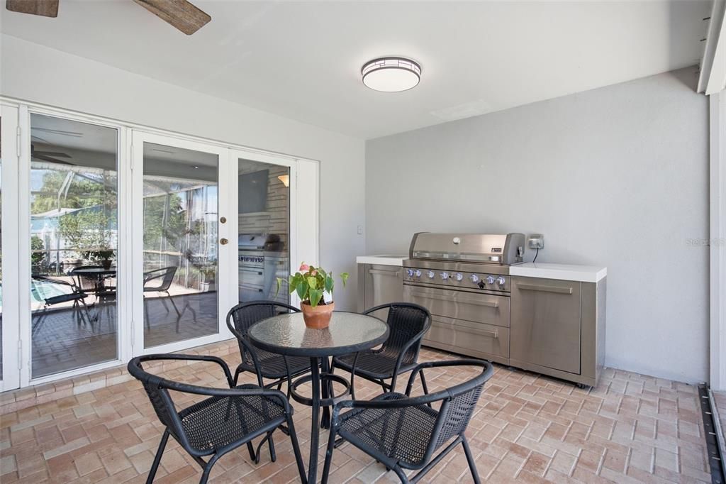 For Sale: $1,225,000 (4 beds, 3 baths, 3653 Square Feet)