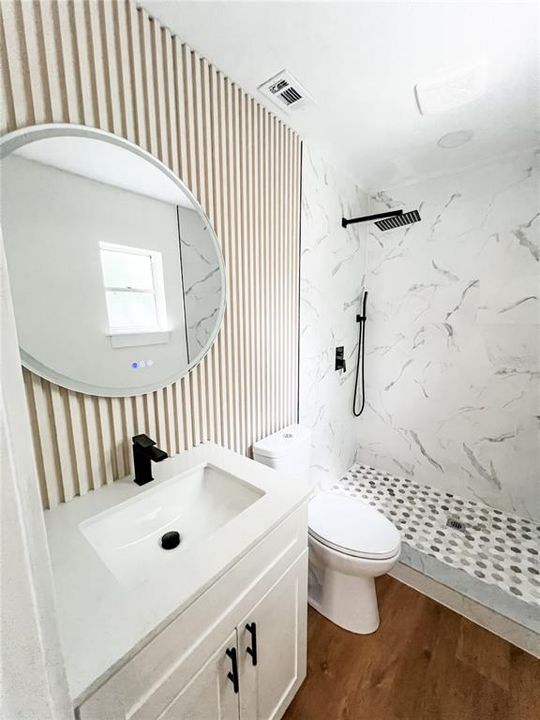 For Sale: $379,999 (3 beds, 1 baths, 1225 Square Feet)