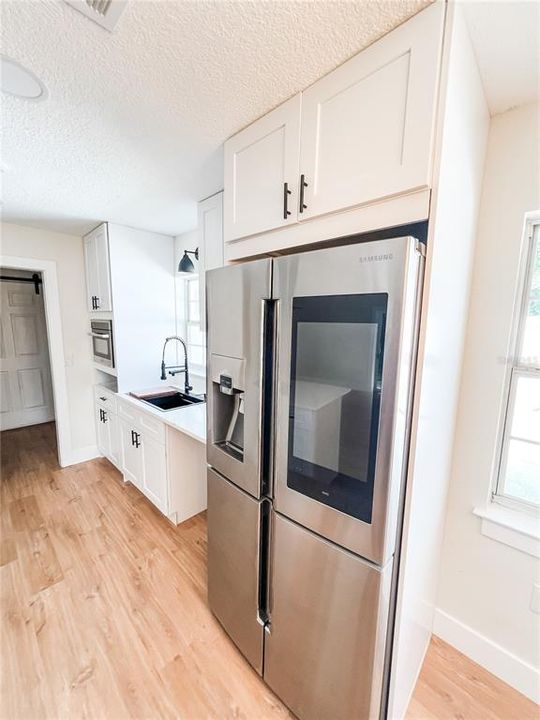 For Sale: $379,999 (3 beds, 1 baths, 1225 Square Feet)