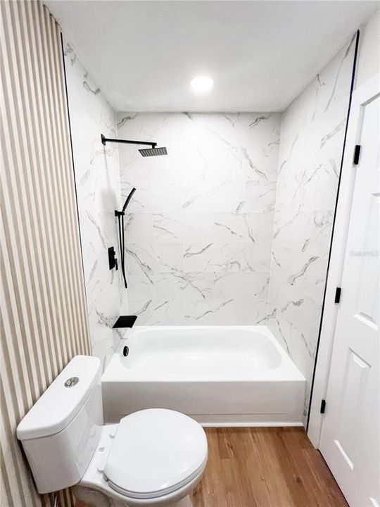 For Sale: $379,999 (3 beds, 1 baths, 1225 Square Feet)