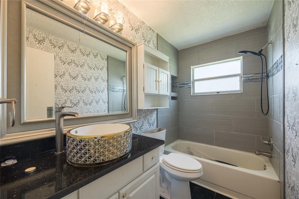 En Venta: $229,000 (2 camas, 2 baños, 976 Pies cuadrados)