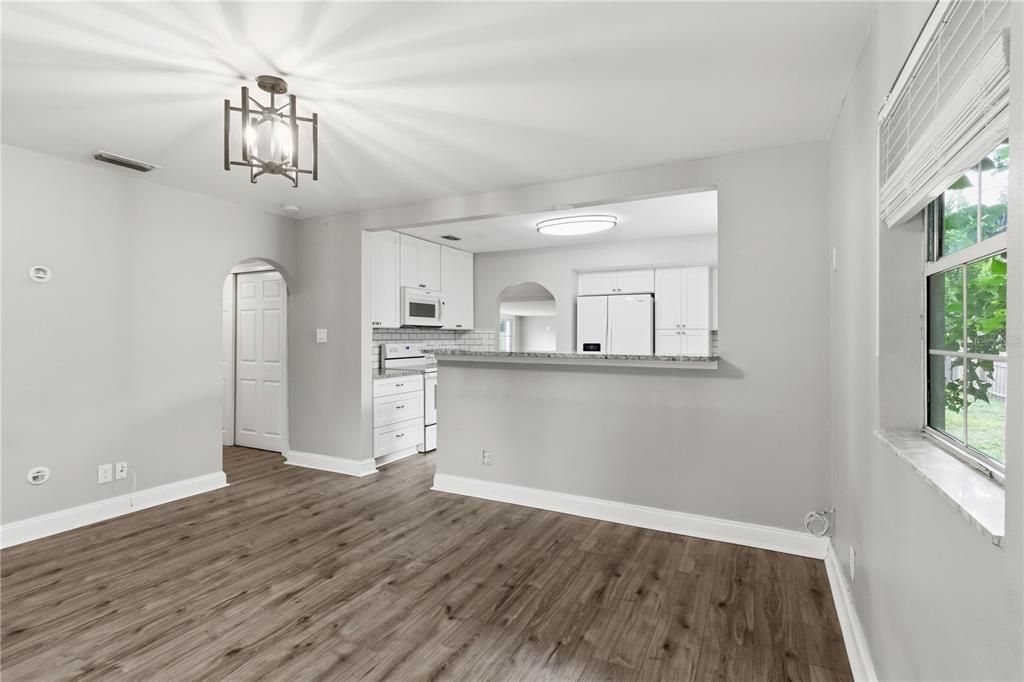 For Rent: $2,300 (3 beds, 2 baths, 1378 Square Feet)