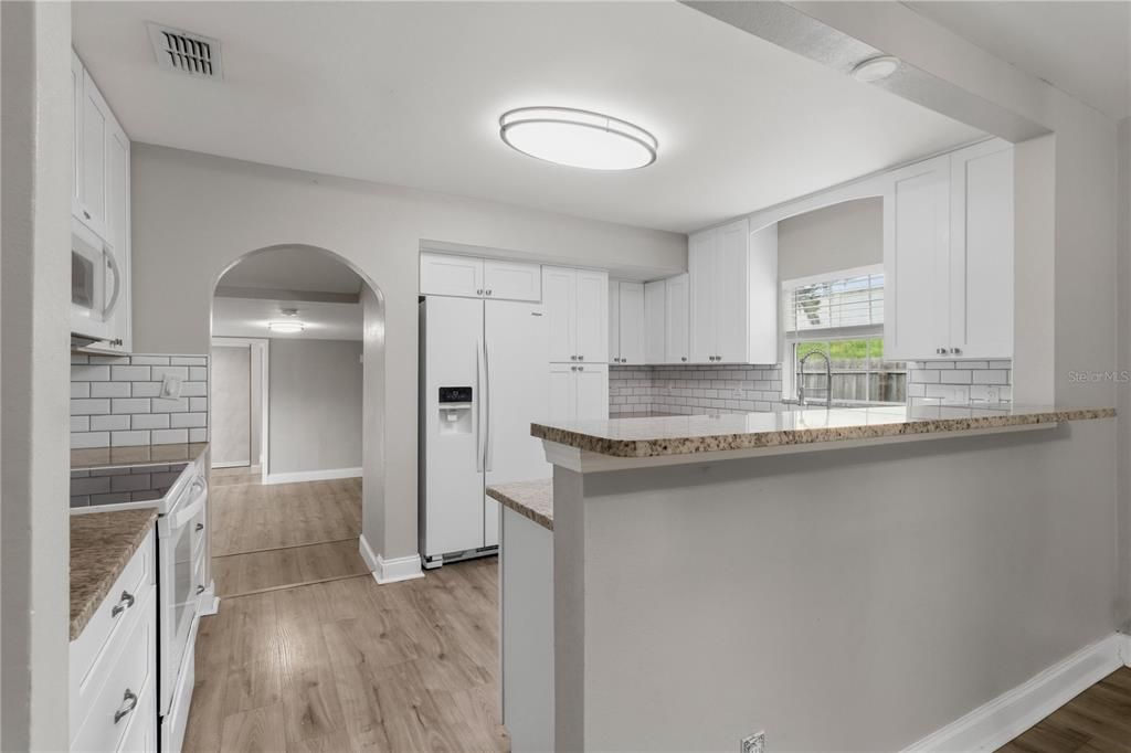 For Rent: $2,300 (3 beds, 2 baths, 1378 Square Feet)
