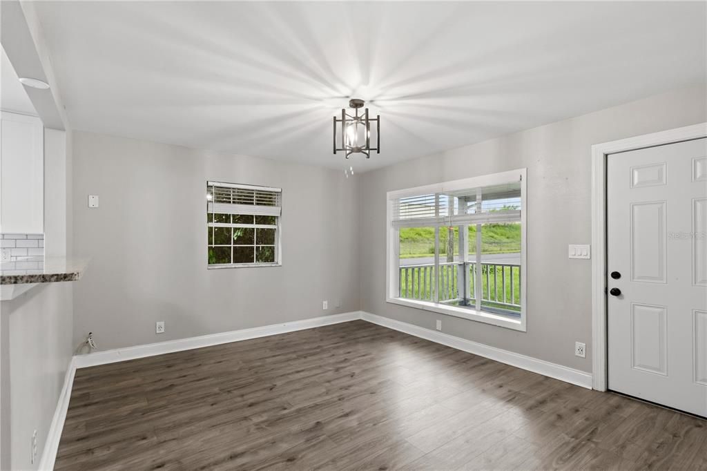 For Rent: $2,300 (3 beds, 2 baths, 1378 Square Feet)
