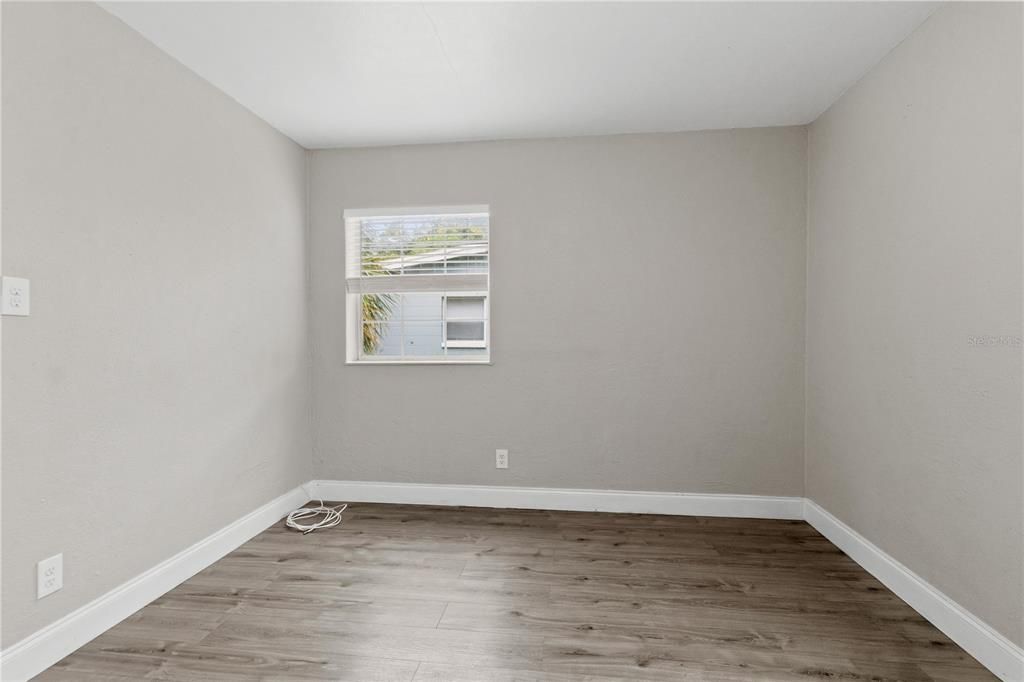 For Rent: $2,300 (3 beds, 2 baths, 1378 Square Feet)