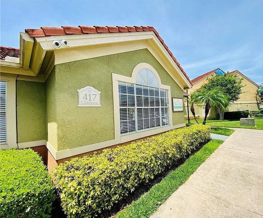For Rent: $1,350 (1 beds, 1 baths, 744 Square Feet)