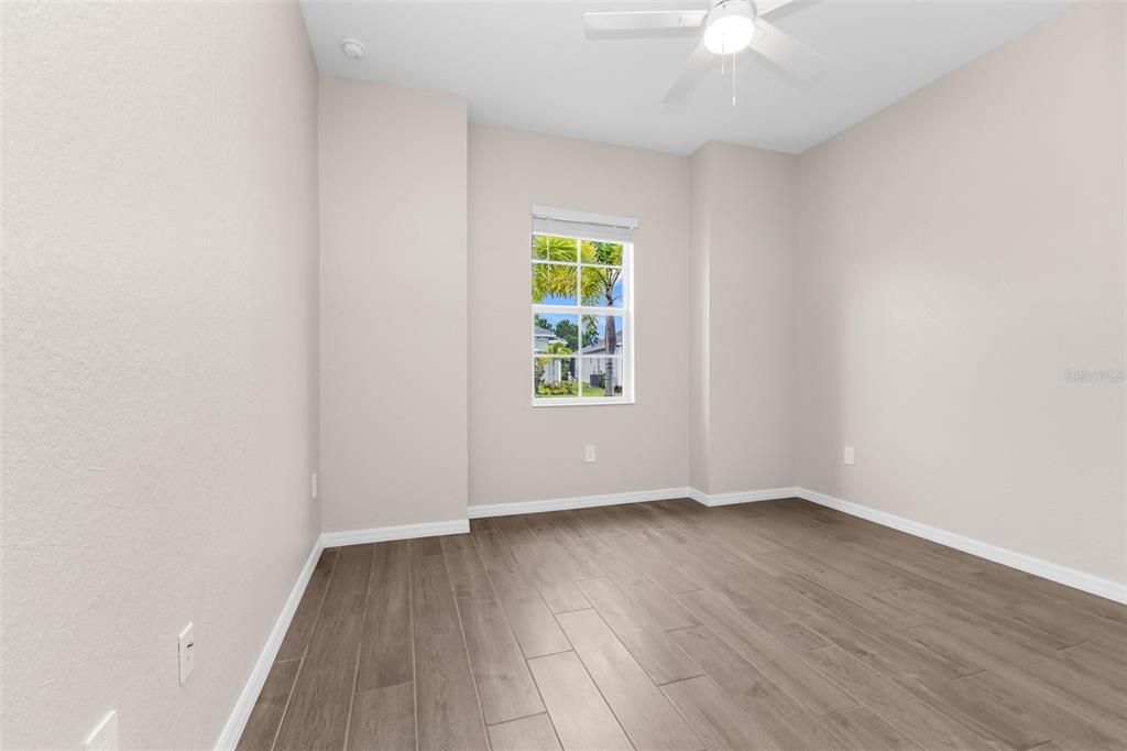 En Venta: $659,000 (4 camas, 3 baños, 2252 Pies cuadrados)