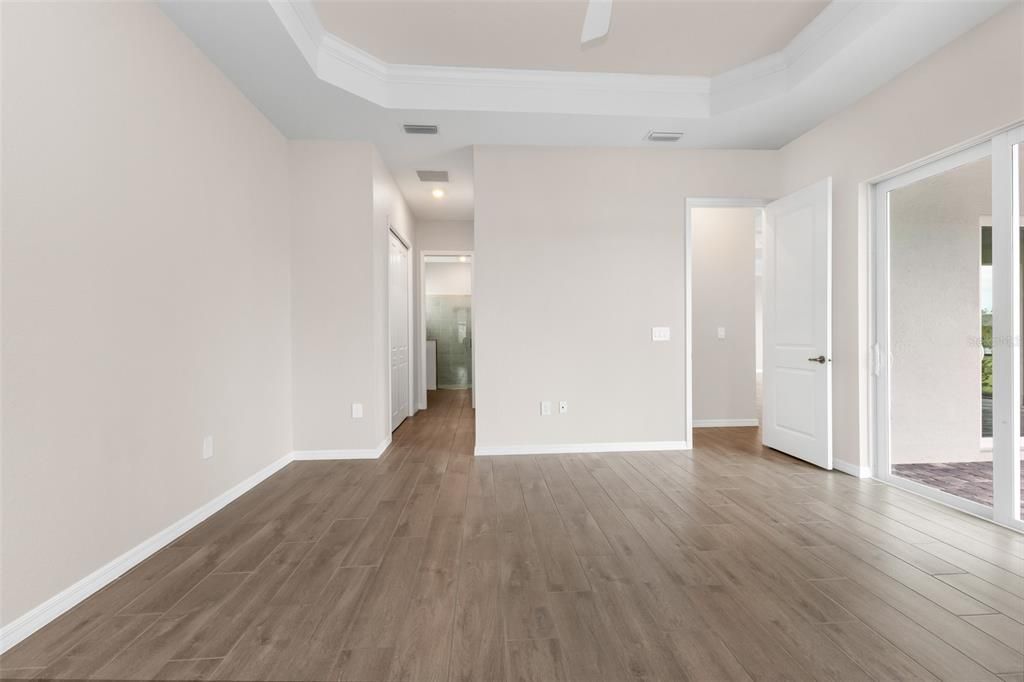 En Venta: $659,000 (4 camas, 3 baños, 2252 Pies cuadrados)