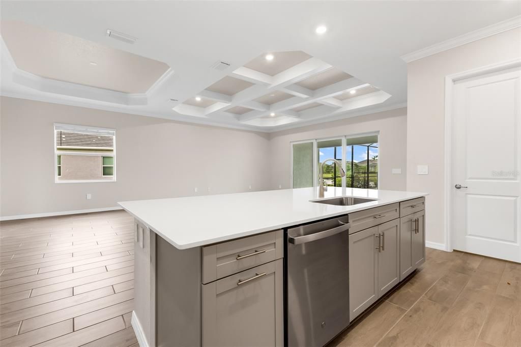 En Venta: $659,000 (4 camas, 3 baños, 2252 Pies cuadrados)