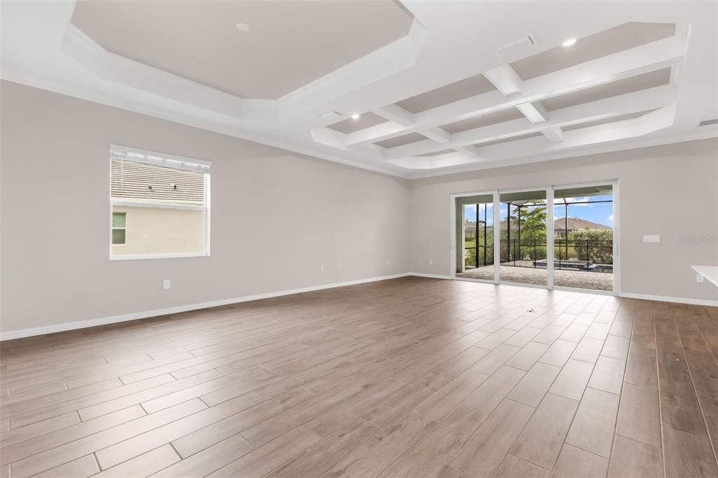 En Venta: $659,000 (4 camas, 3 baños, 2252 Pies cuadrados)