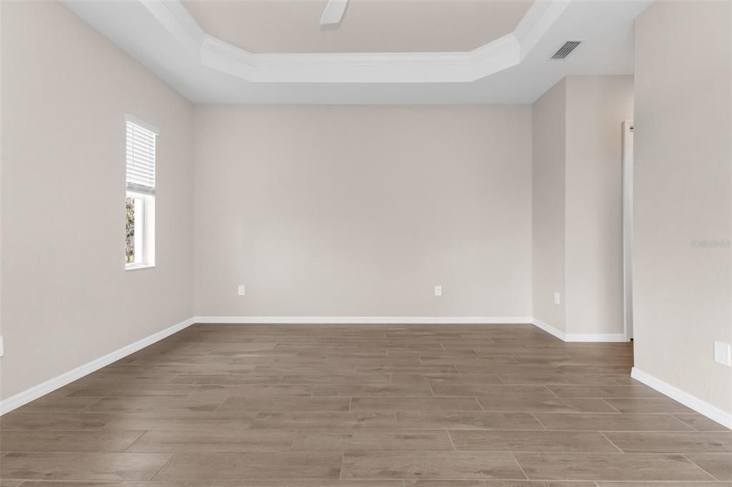 En Venta: $659,000 (4 camas, 3 baños, 2252 Pies cuadrados)