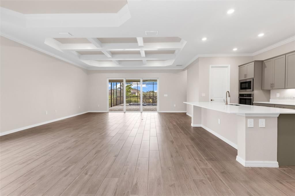 En Venta: $659,000 (4 camas, 3 baños, 2252 Pies cuadrados)