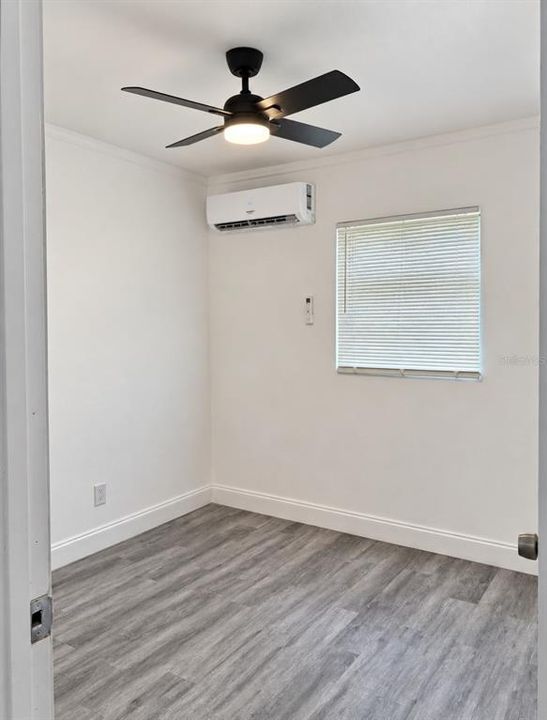 For Rent: $1,900 (3 beds, 2 baths, 1000 Square Feet)