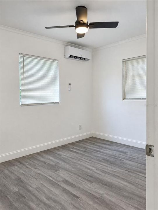 For Rent: $1,900 (3 beds, 2 baths, 1000 Square Feet)
