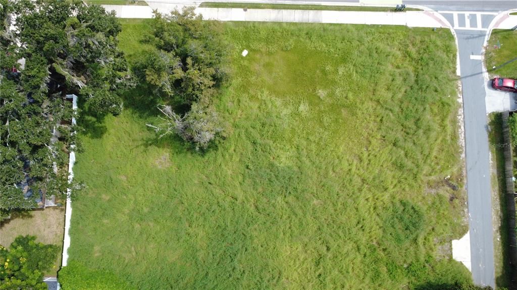 На продажу: $87,500 (0.18 acres)