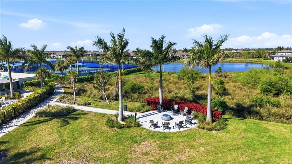 For Sale: $779,000 (3 beds, 3 baths, 2936 Square Feet)