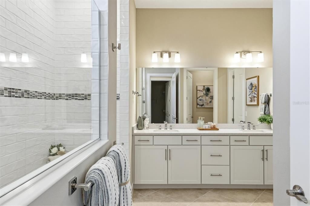 For Sale: $779,000 (3 beds, 3 baths, 2936 Square Feet)