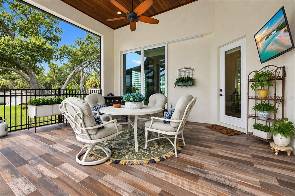 For Sale: $1,599,000 (3 beds, 4 baths, 3636 Square Feet)