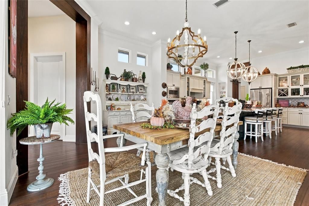 For Sale: $1,599,000 (3 beds, 4 baths, 3636 Square Feet)