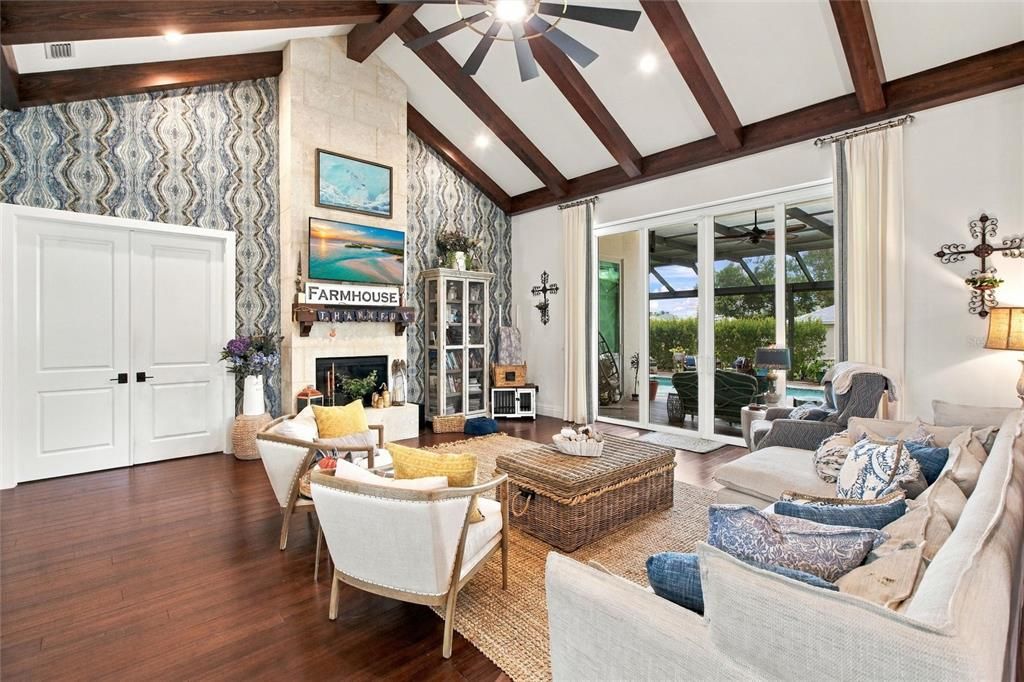 For Sale: $1,599,000 (3 beds, 4 baths, 3636 Square Feet)