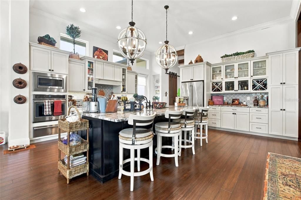 For Sale: $1,599,000 (3 beds, 4 baths, 3636 Square Feet)