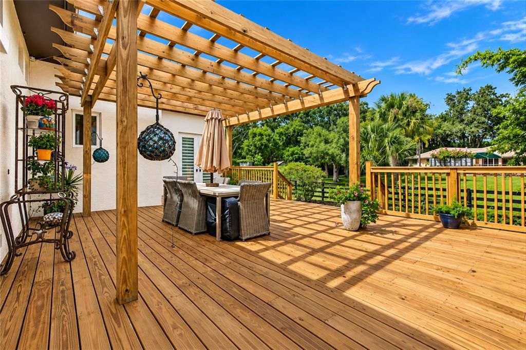 For Sale: $1,599,000 (3 beds, 4 baths, 3636 Square Feet)