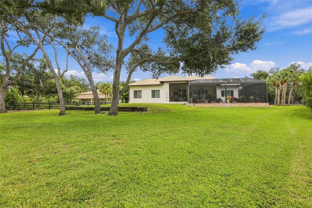 For Sale: $1,599,000 (3 beds, 4 baths, 3636 Square Feet)