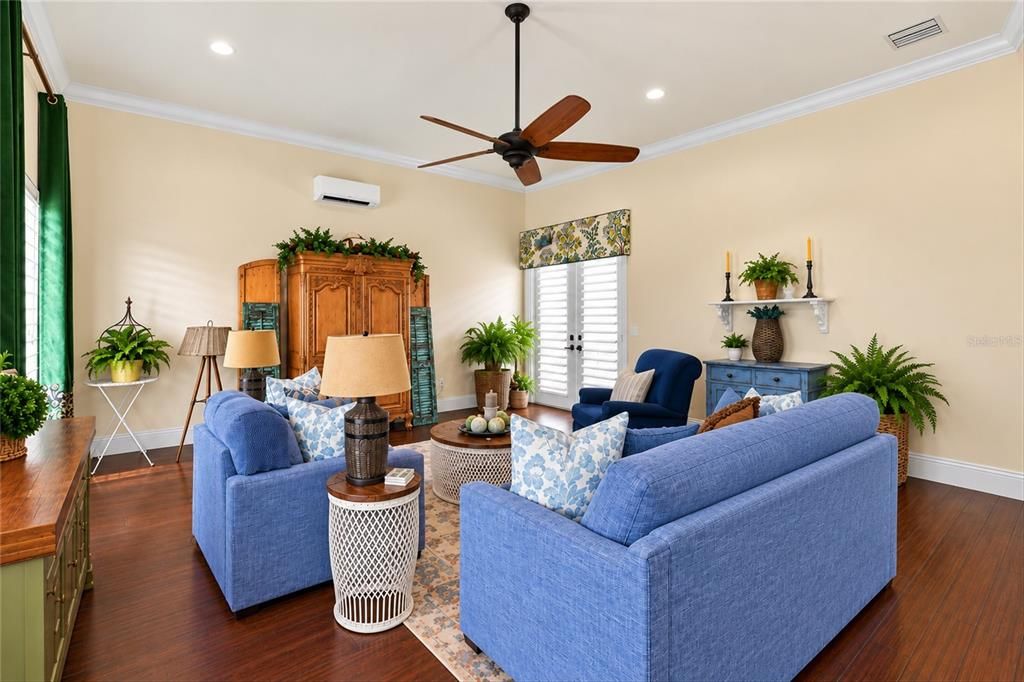 For Sale: $1,599,000 (3 beds, 4 baths, 3636 Square Feet)