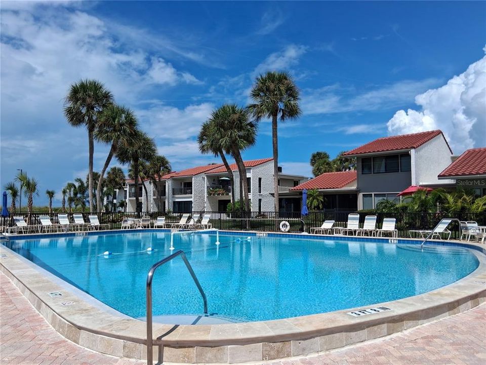 For Rent: $5,000 (2 beds, 2 baths, 1032 Square Feet)