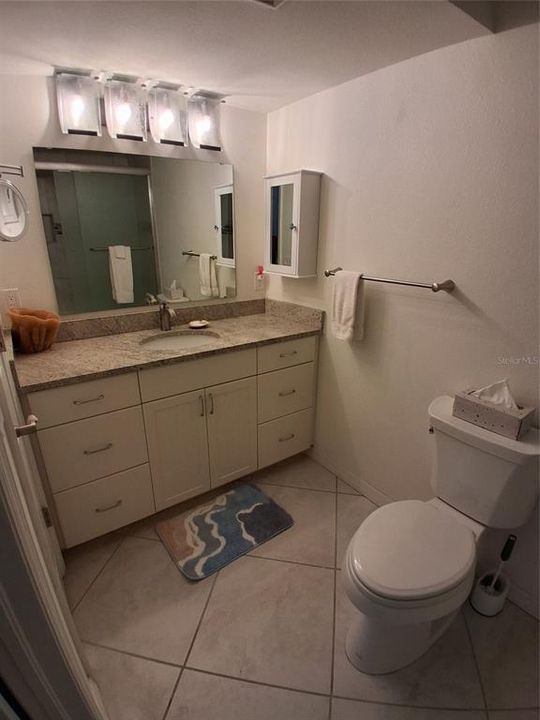 For Rent: $5,000 (2 beds, 2 baths, 1032 Square Feet)