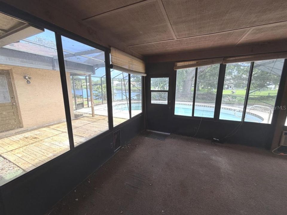 En Venta: $299,900 (3 camas, 2 baños, 1666 Pies cuadrados)