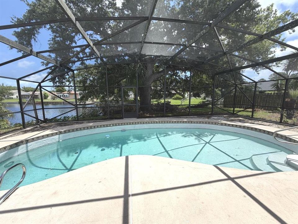 En Venta: $299,900 (3 camas, 2 baños, 1666 Pies cuadrados)