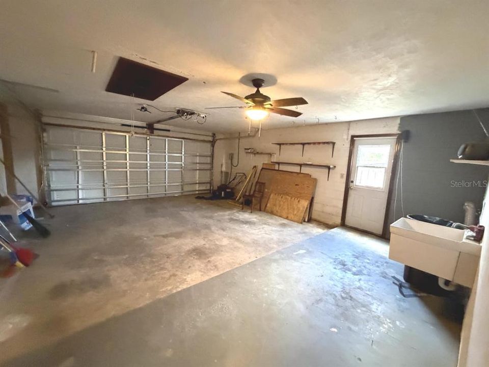 En Venta: $299,900 (3 camas, 2 baños, 1666 Pies cuadrados)