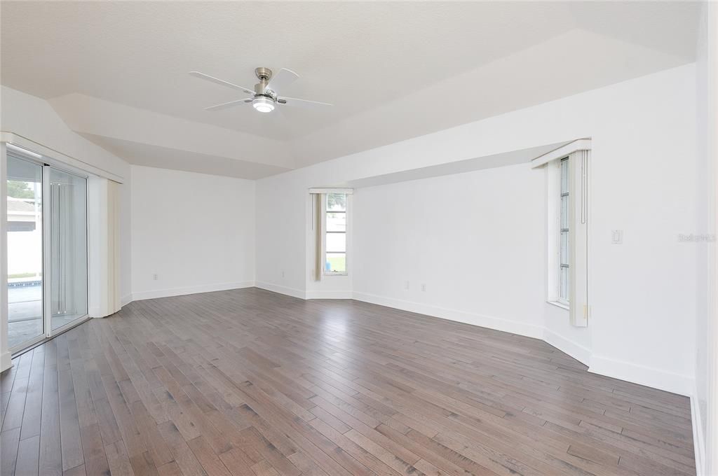 For Sale: $459,000 (3 beds, 2 baths, 2172 Square Feet)