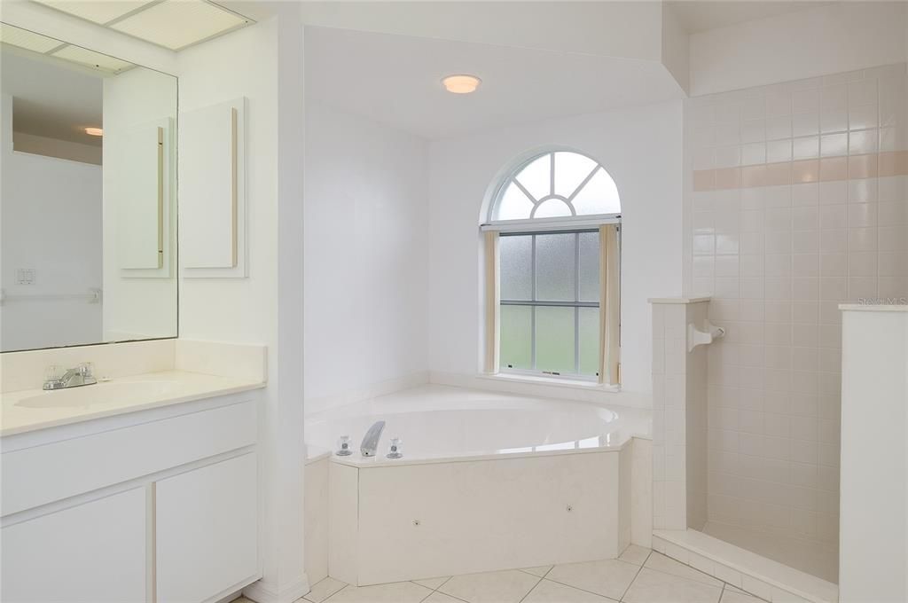 For Sale: $459,000 (3 beds, 2 baths, 2172 Square Feet)