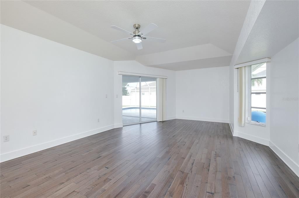 For Sale: $459,000 (3 beds, 2 baths, 2172 Square Feet)