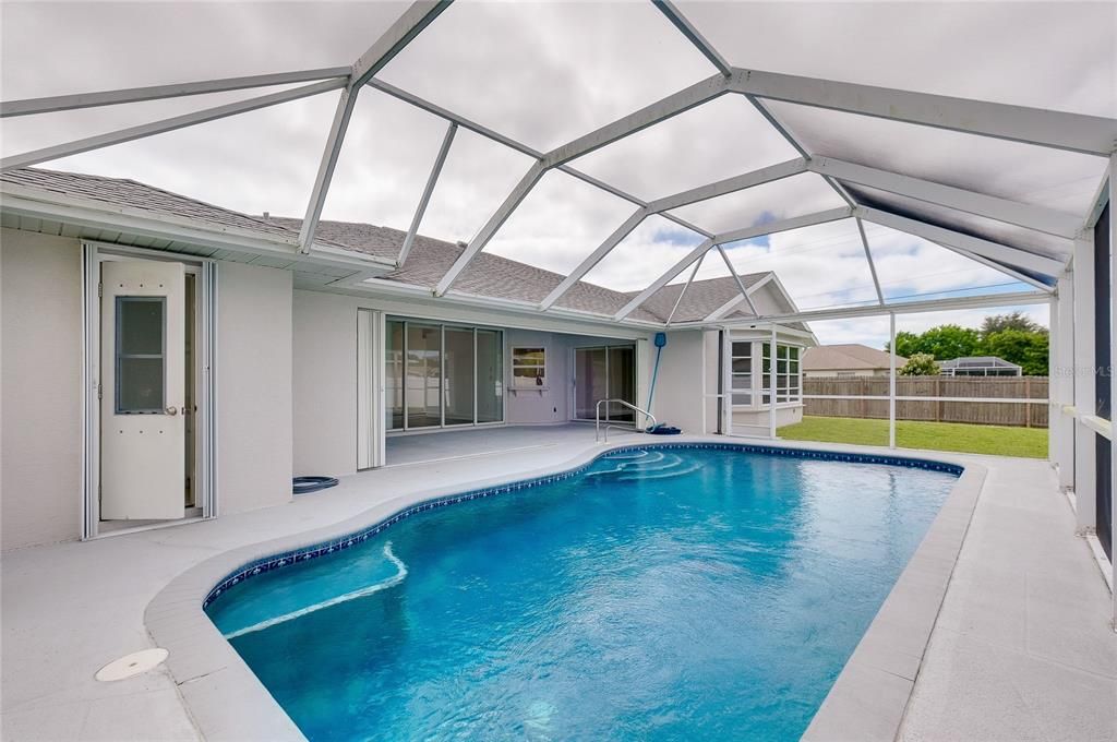For Sale: $459,000 (3 beds, 2 baths, 2172 Square Feet)