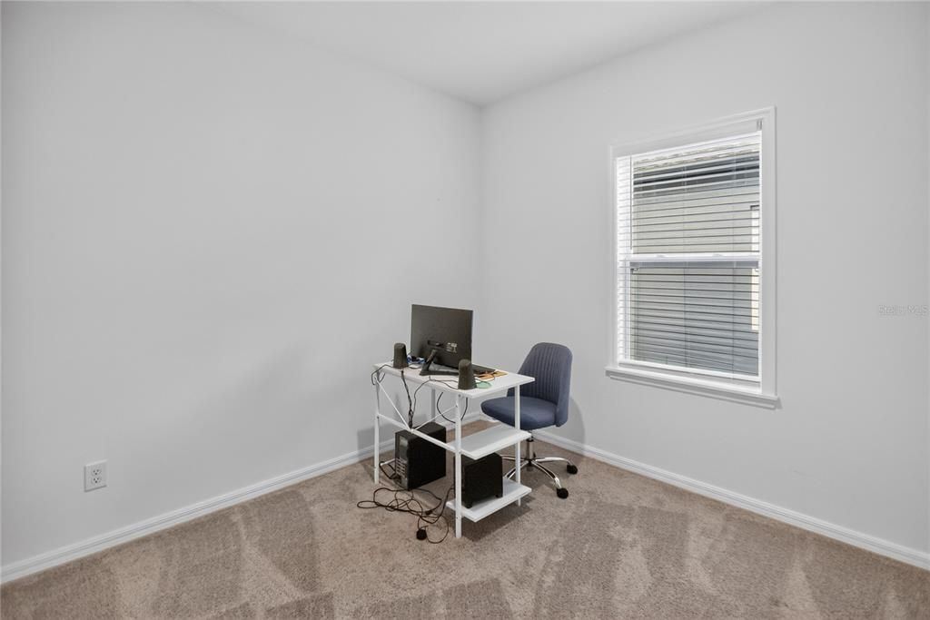 For Sale: $335,000 (4 beds, 2 baths, 1890 Square Feet)