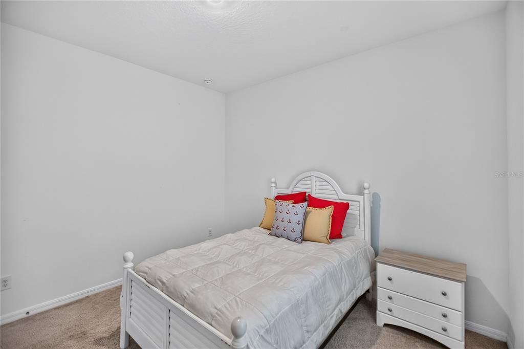 For Sale: $335,000 (4 beds, 2 baths, 1890 Square Feet)