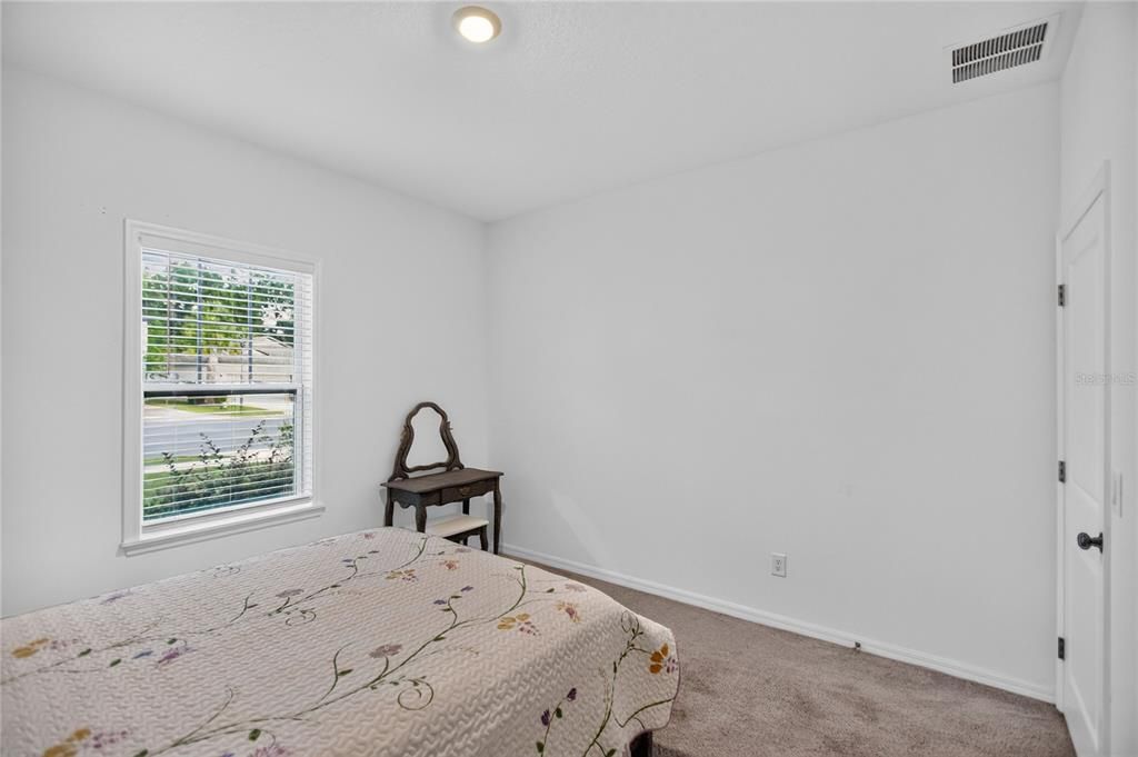 For Sale: $335,000 (4 beds, 2 baths, 1890 Square Feet)