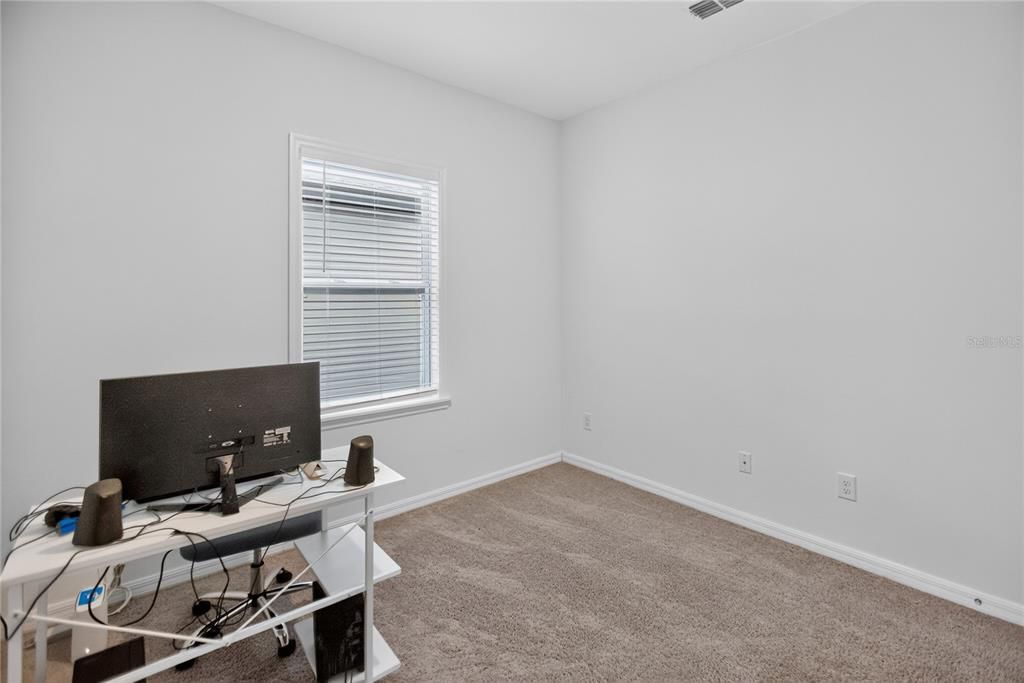 For Sale: $335,000 (4 beds, 2 baths, 1890 Square Feet)