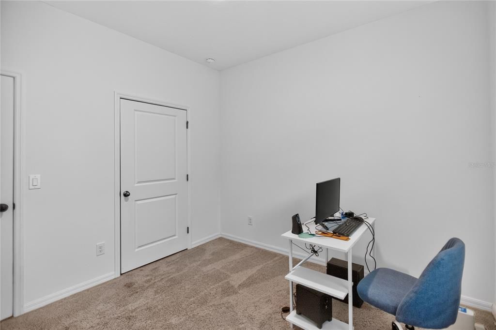 For Sale: $335,000 (4 beds, 2 baths, 1890 Square Feet)