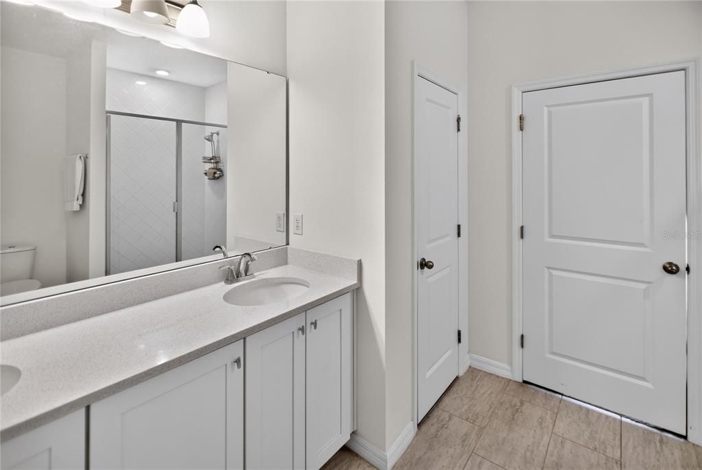 For Sale: $335,000 (4 beds, 2 baths, 1890 Square Feet)
