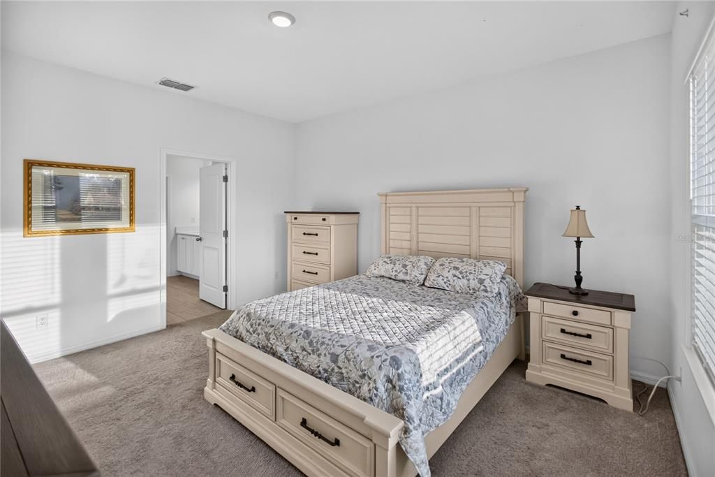 For Sale: $335,000 (4 beds, 2 baths, 1890 Square Feet)