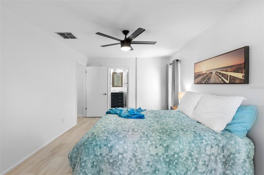 En Venta: $435,500 (2 camas, 2 baños, 1879 Pies cuadrados)
